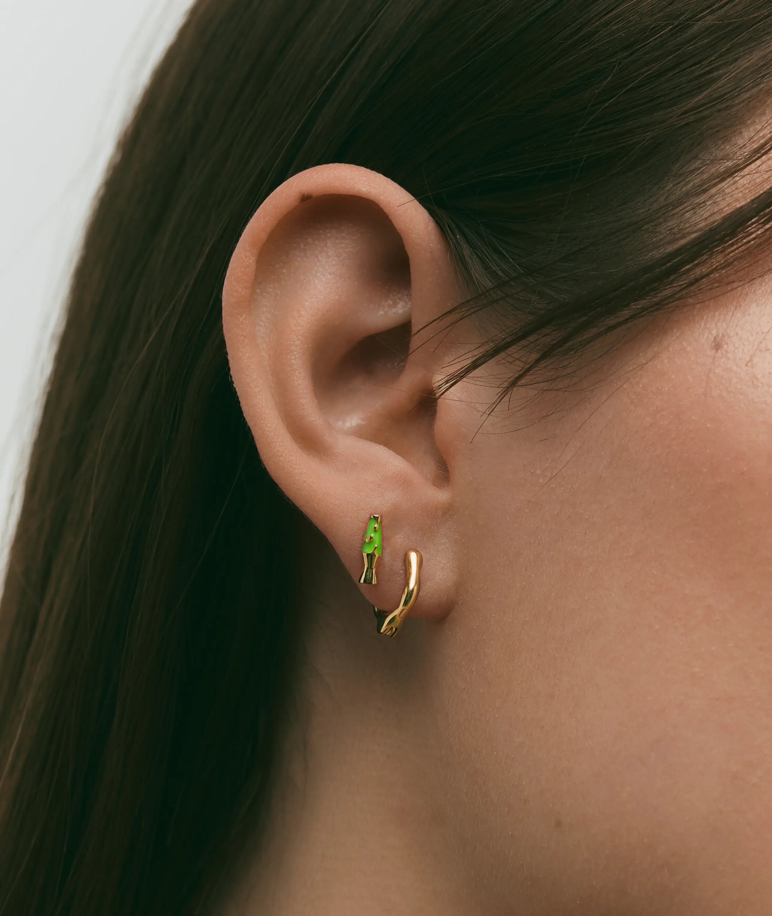 Lava Glow Stud