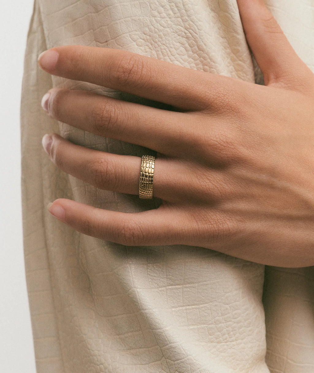Crocodile Print Band Ring
