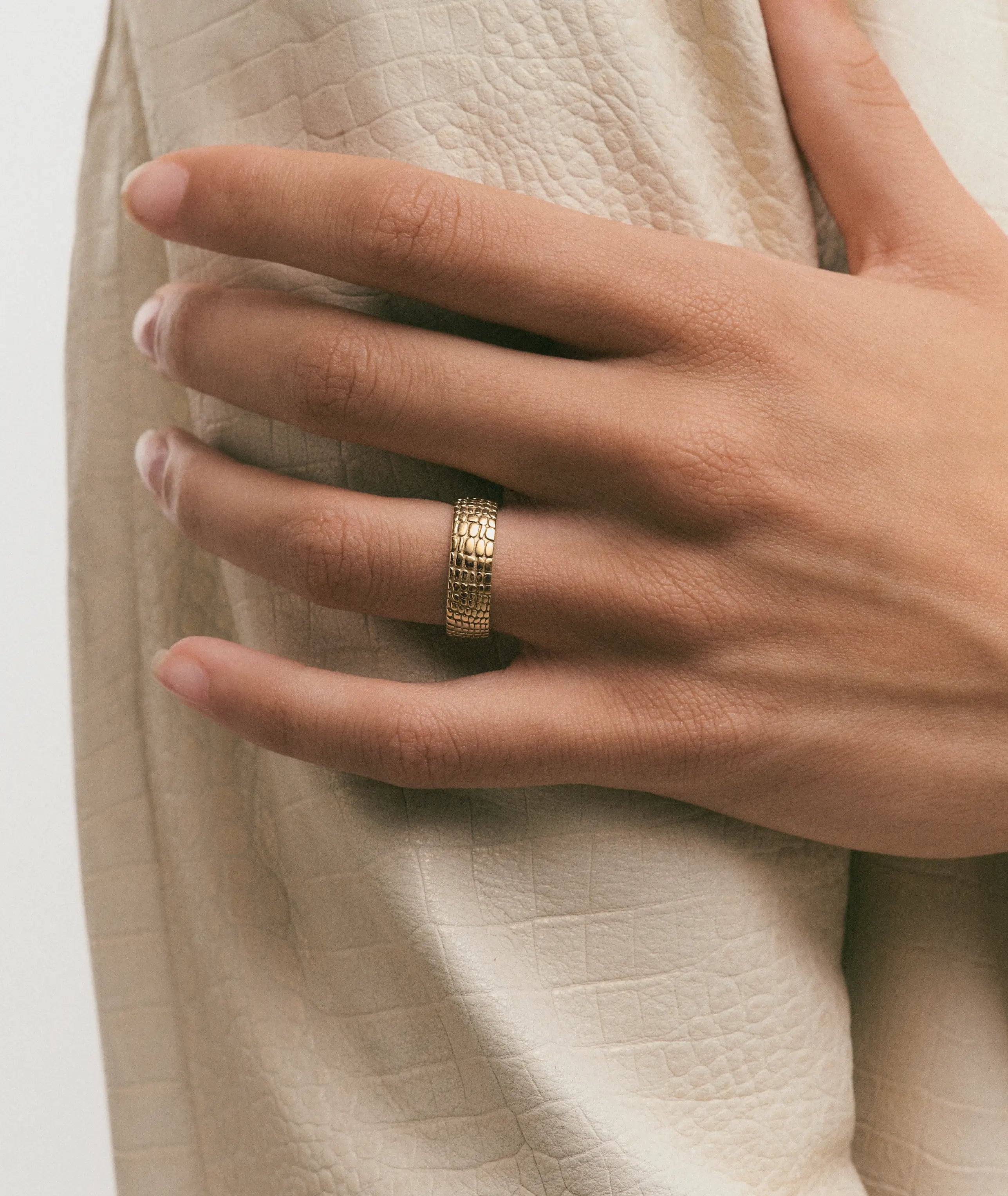 Crocodile Print Band Ring