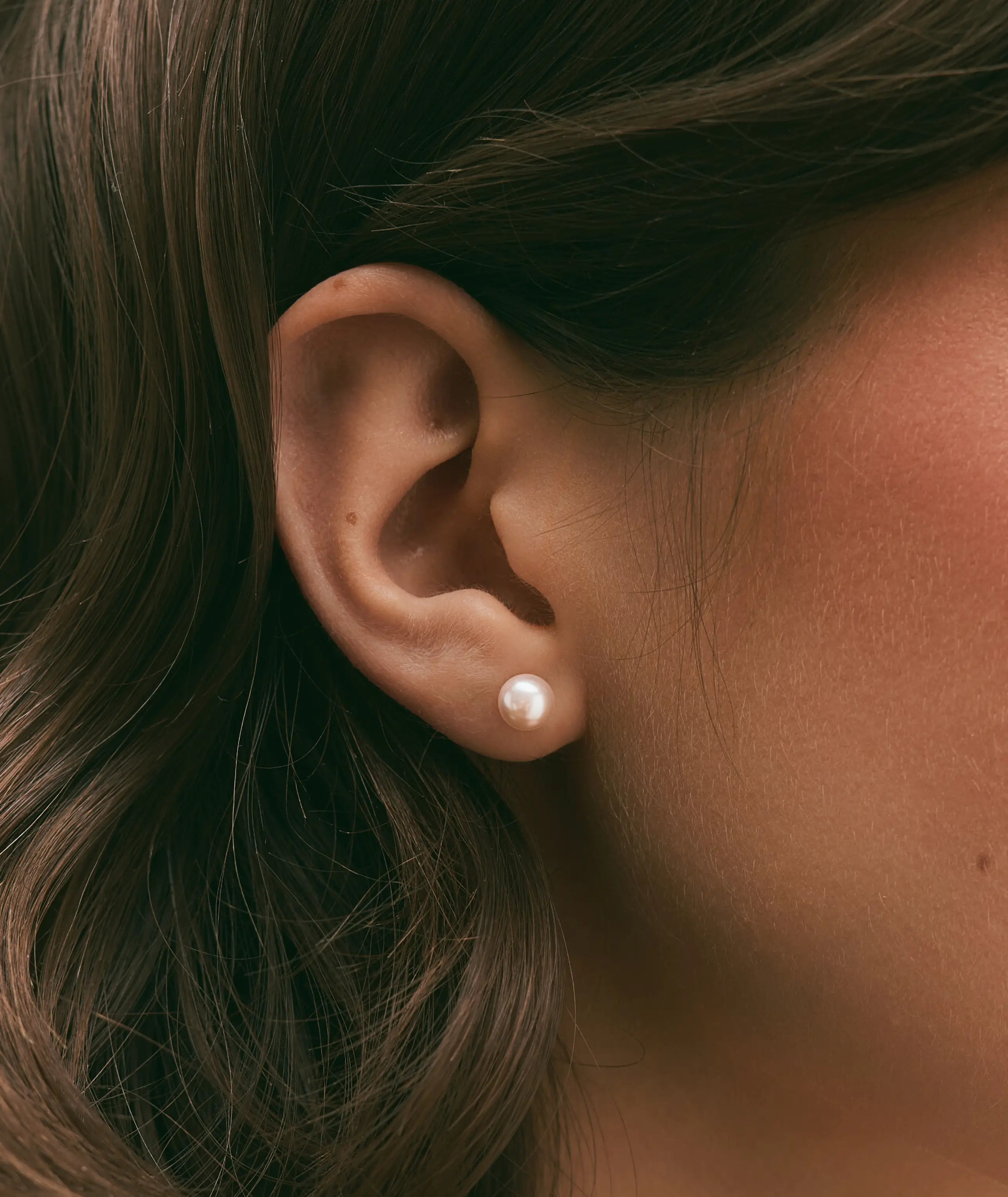 Daily Pearl Stud Earrings