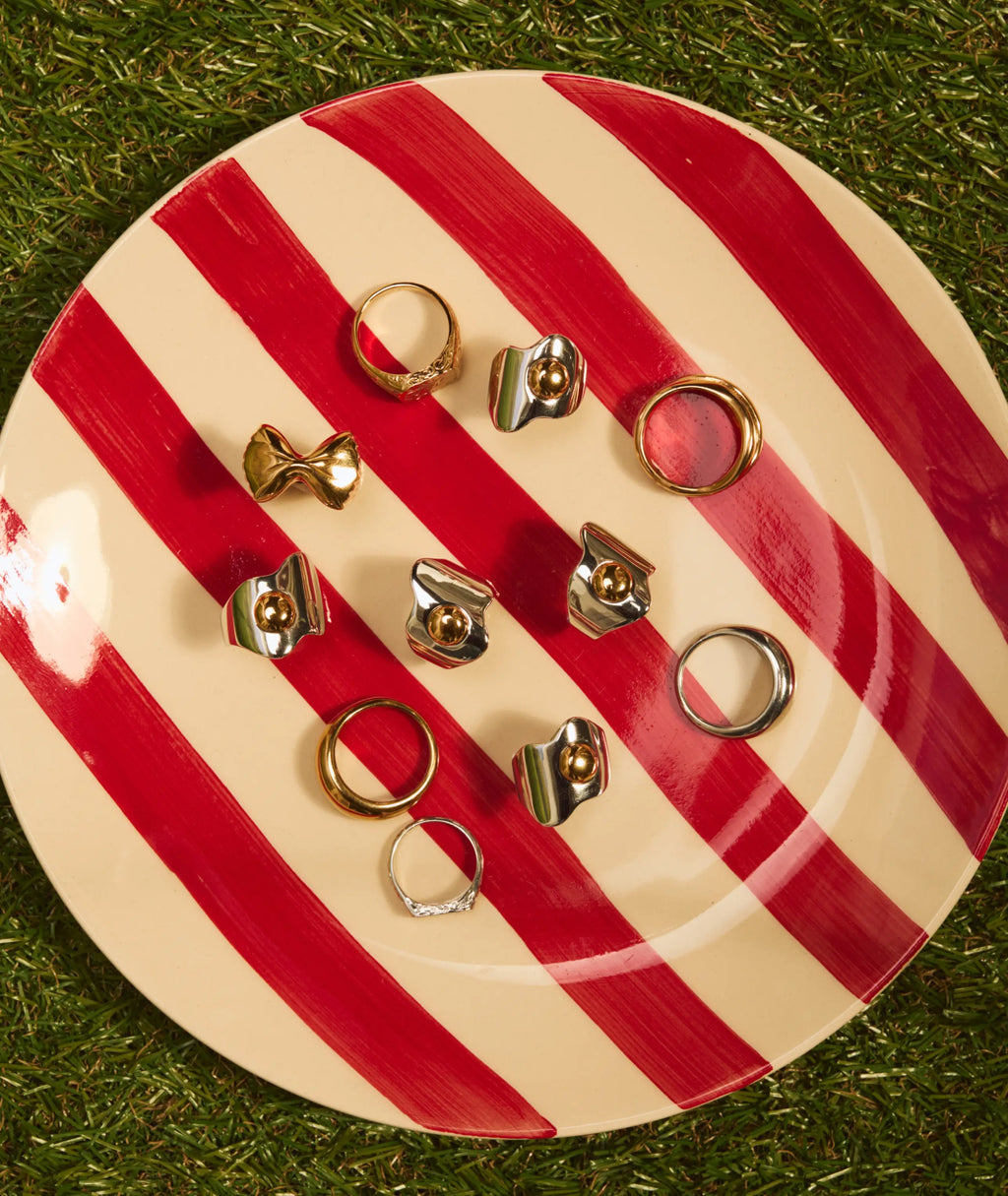 Eggilicious Ring