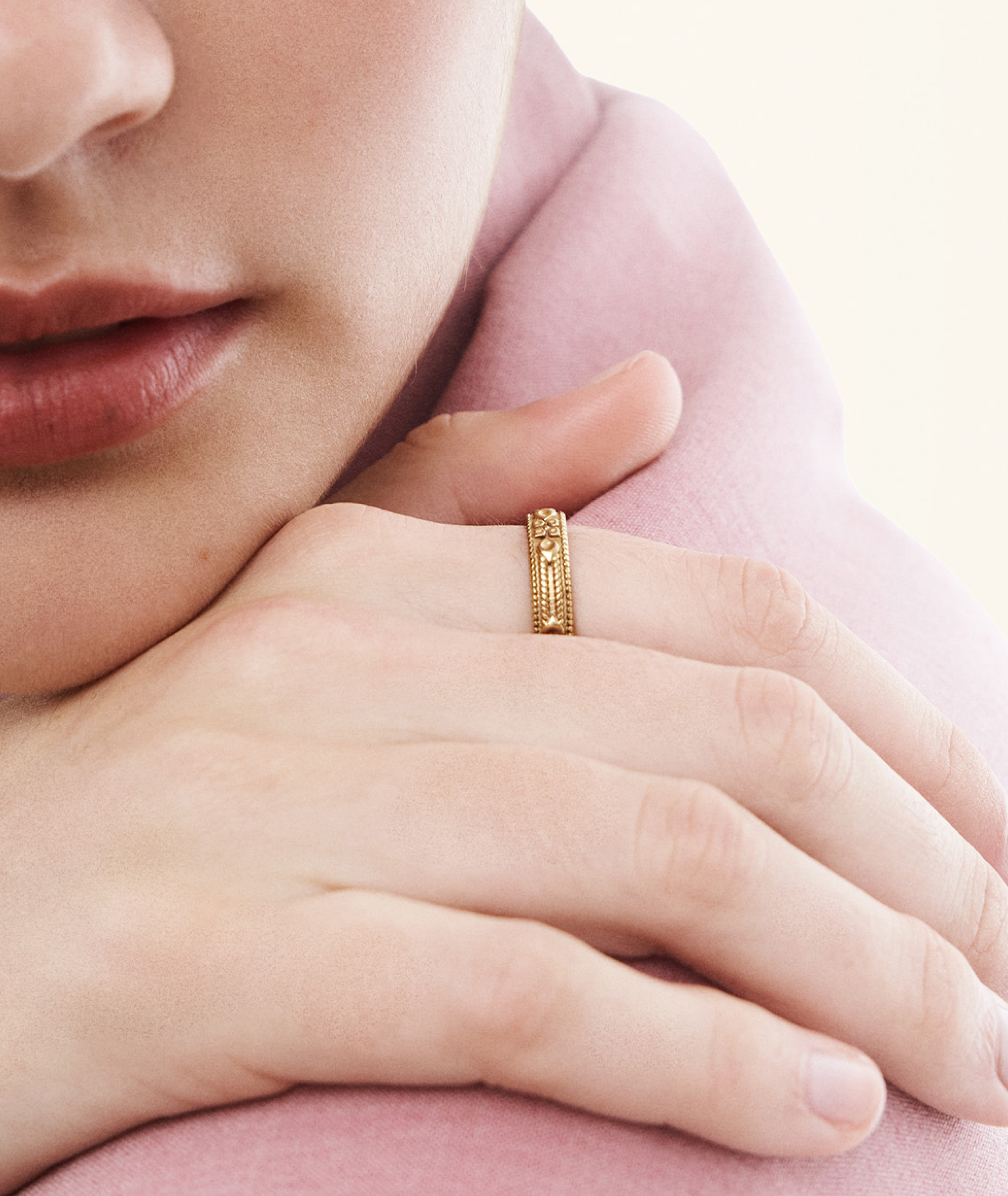 Alex Essential Ring
